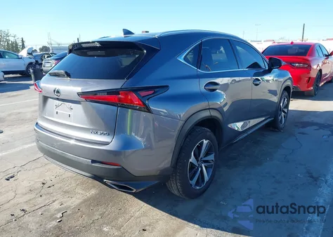 2021 Lexus Nx 300 z USA, uszkodzony, nr VIN JTJGARBZ0M2197917
